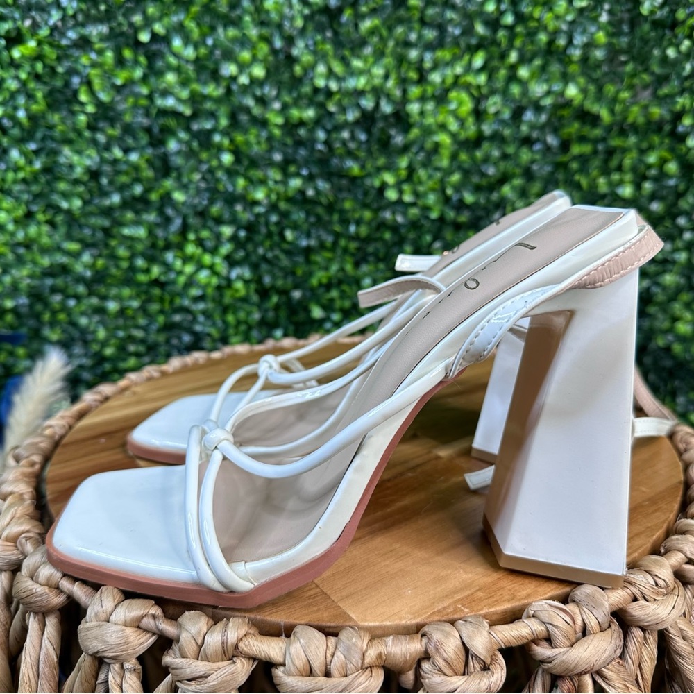 Lulus White Strappy Block Heel‎ Sandals EUC - Picture 6 of 8